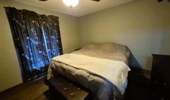 2414 Lynch Ave, Auburn, NE 68305