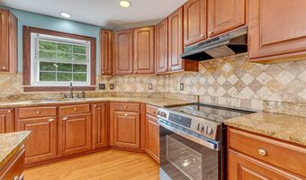 6 Reed Ct, Albrightsville, PA 18210
