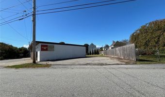 255 State St, Bristol, RI 02809