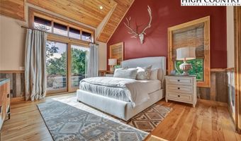 30 Eagle Village Cir, Banner Elk, NC 28604