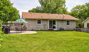 1621 Carroll Ave, Ames, IA 50010