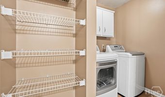 197 Waters Ave, Allenhurst, GA 31301