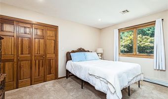 39 Sumner Brown Rd, Cumberland, RI 02864