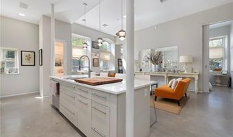 426 Spring St 101, Newport, RI 02840