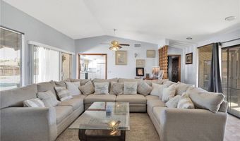 19678 Red Feather Rd, Apple Valley, CA 92307