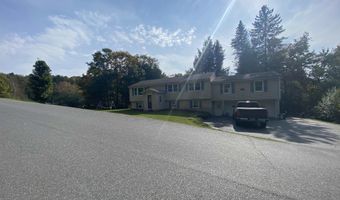 70 Cherrywood Dr, Barre, VT 05641