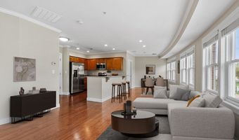70 Great Rd B, Bedford, MA 01730