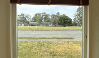 570 VELOPA Ct, Brookings, OR 97415