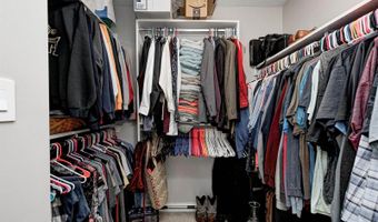 6052 Pine Bluff Dr, Avon, IN 46123