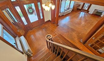 320 S 9TH St, Akron, PA 17501