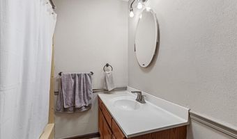 1305 Ridgeway Cir, Athens, TN 37303