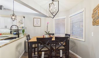 3 Dolphin Ln, Bella Vista, AR 72715