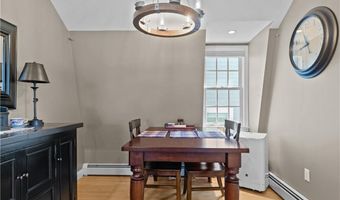 30 Brewer St 3, Newport, RI 02840