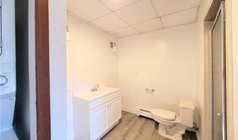 196 Angell Rd 1, Lincoln, RI 02865