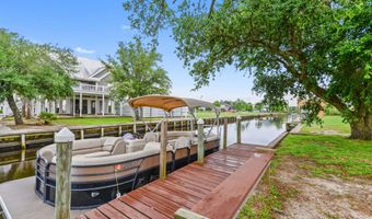 11334 Texas St, Bay St. Louis, MS 39520