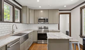 1952 CANTERBURY Rd, Abington, PA 19001