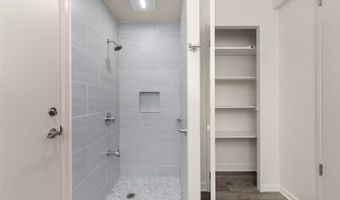 1341 Akaiki St, Kailua, HI 96734