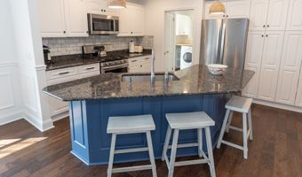 31 Merrill Rd, Clinton, CT 06413