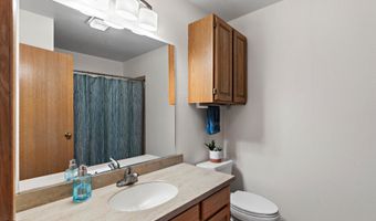 4690 Southpark Bluff Dr, Anchorage, AK 99516