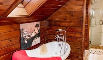 22 Colerick Ave, North Smithfield, RI 02896