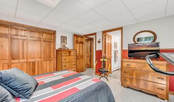 1391 Turner St, Auburn, ME 04210