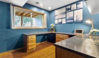 15641 Flight Ln, Apple Valley, MN 55124