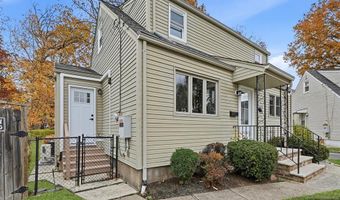 20 Dojean Ct, Bergenfield, NJ 07621