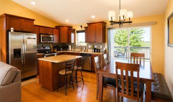 2112 S Lawson St, Aberdeen, SD 57401