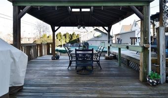 126 LORD Ave, Bayonne, NJ 07002