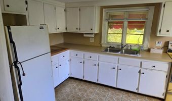 19 Carmen St, Attleboro, MA 02703