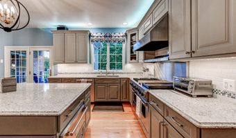 6 SHAWNERY Ct, Baldwin, MD 21013