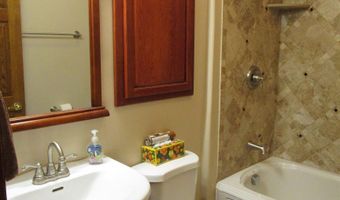 622 Center St, Alden, IA 50006