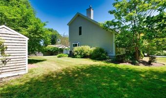 23 Fesser Ave, Bristol, RI 02809