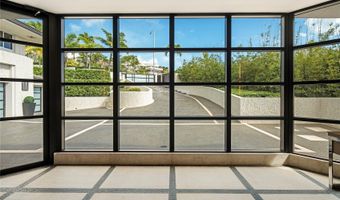 360 Puuikena Dr, Honolulu, HI 96821