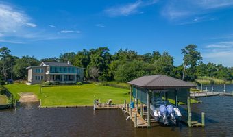 435 Christi Ln, Biloxi, MS 39531