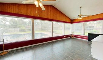 1402 Pineland Dr, Bainbridge, GA 39819