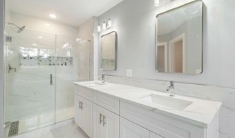 450 Fremont Ave, Bayville, NJ 08721
