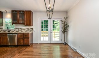 2528 Arnold Dr, Charlotte, NC 28205