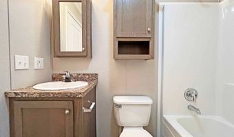 7055 Quarry Rd 59, Amherst, OH 44001