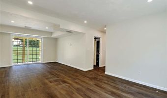 25 Walling Rd, Burrillville, RI 02830