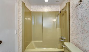 33 Pebble Hill Dr, Brandon, MS 39042