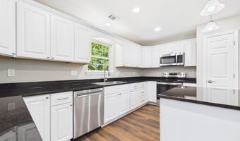 100 Shackleford Dr, Batesville, AR 72501