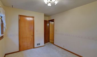 630 W Ellsworth St, Arlington, NE 68002