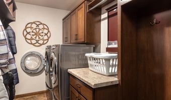 W5724 JOCHMANN Drive, Appleton, WI 54915