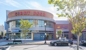 4000 CATHEDRAL Ave NW 842B, Washington, DC 20016