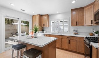2 Chestnut Dr, Aliso Viejo, CA 92656