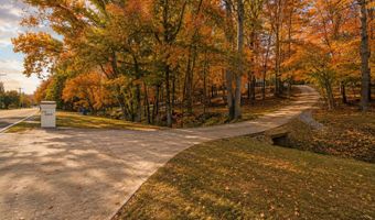 10514 E Brainerd Rd, Apison, TN 37302