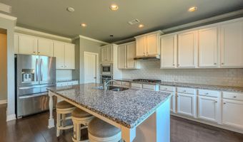 858 W Union Grove Cir, Auburn, GA 30011