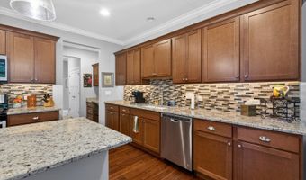 777 W Fairway Dr, Addison, IL 60101