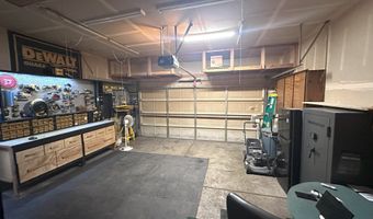 5782 MONTCLAIRE Way, Springfield, OR 97478